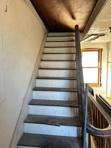 18683 Malvern Road, Morrison, IL 61270