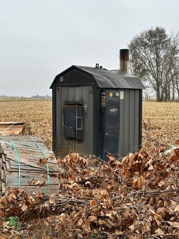 18683 Malvern Road, Morrison, IL 61270