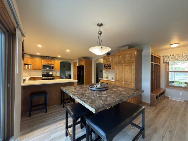2248 NICK LANE, De Pere, WI 54115