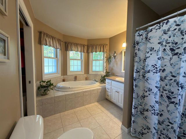 2248 NICK LANE, De Pere, WI 54115