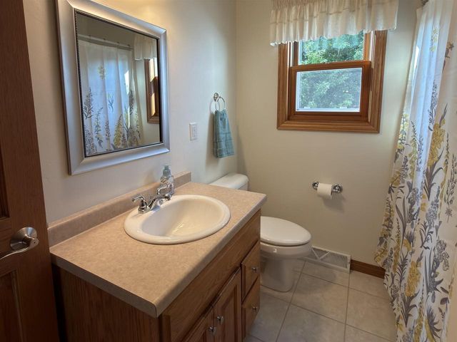 2248 NICK LANE, De Pere, WI 54115