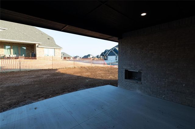 917 Damask Drive, Edmond, OK 73034