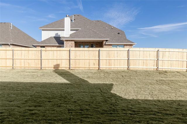 917 Damask Drive, Edmond, OK 73034