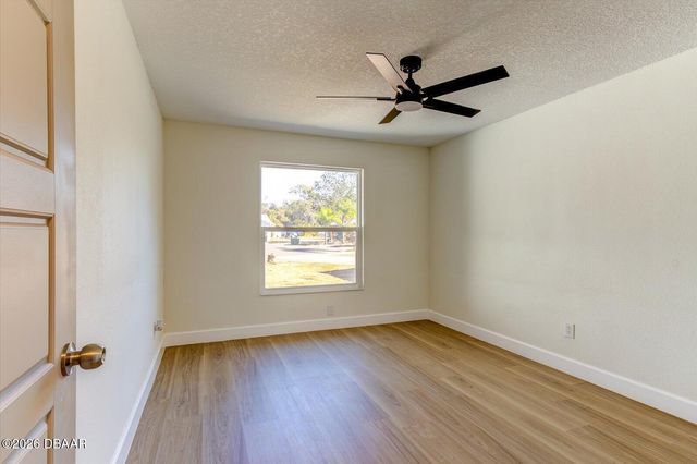 20 Woodlands Circle, Ormond Beach, FL 32174