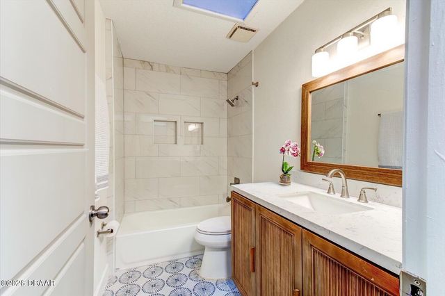 20 Woodlands Circle, Ormond Beach, FL 32174