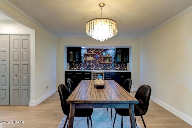 20 Woodlands Circle, Ormond Beach, FL 32174