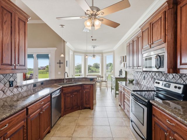 106 Goldmine Court, Aledo, TX 76008