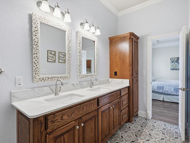 106 Goldmine Court, Aledo, TX 76008