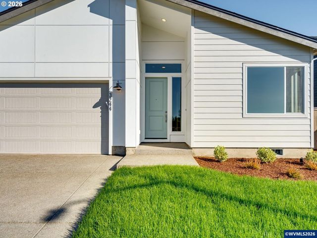 3244 Nightingale Dr, Woodburn, OR 97071