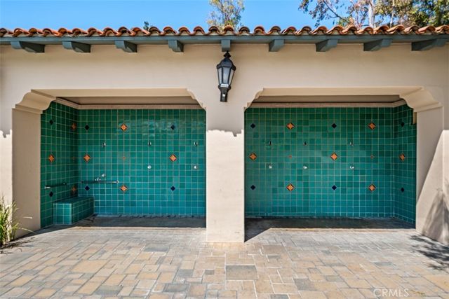 6 El Cajon, Irvine, CA 92602