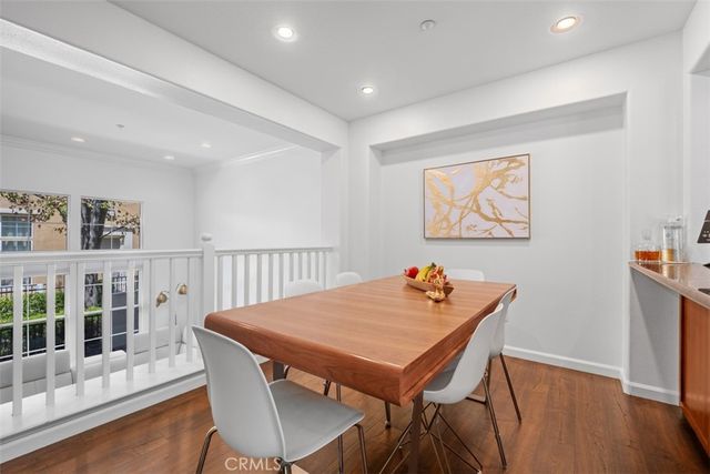 6 El Cajon, Irvine, CA 92602