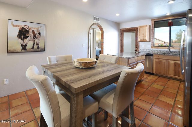 9131 N Ironwood Meadows Drive, Tucson, AZ 85742