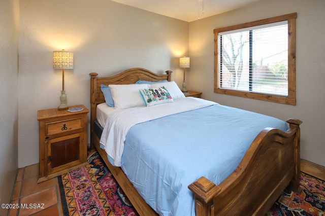 9131 N Ironwood Meadows Drive, Tucson, AZ 85742