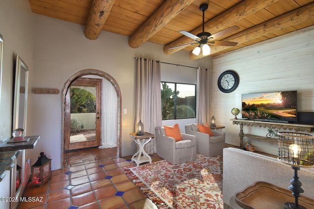 9131 N Ironwood Meadows Drive, Tucson, AZ 85742