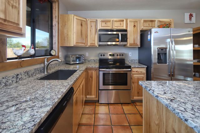 9131 N Ironwood Meadows Drive, Tucson, AZ 85742