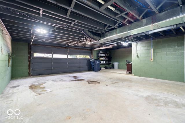1100 S B Street, Elwood, IN 46036
