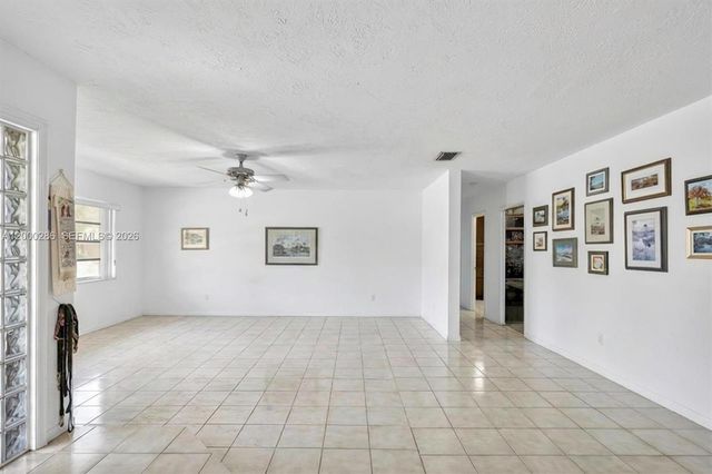 7009 SW 66th Ave, South Miami, FL 33143