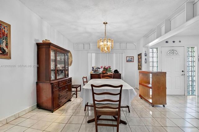 7009 SW 66th Ave, South Miami, FL 33143