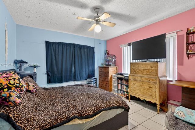 7009 SW 66th Ave, South Miami, FL 33143