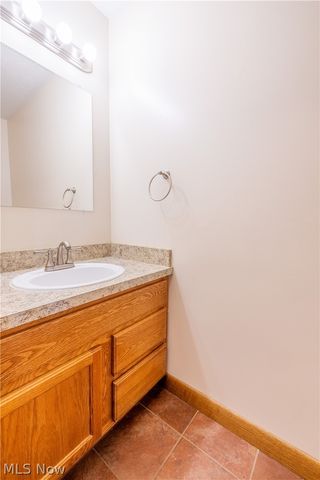 898 Quincy Court, Medina, OH 44256