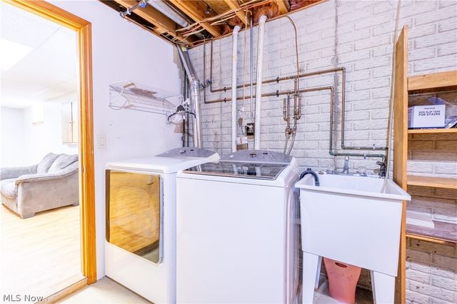 898 Quincy Court, Medina, OH 44256