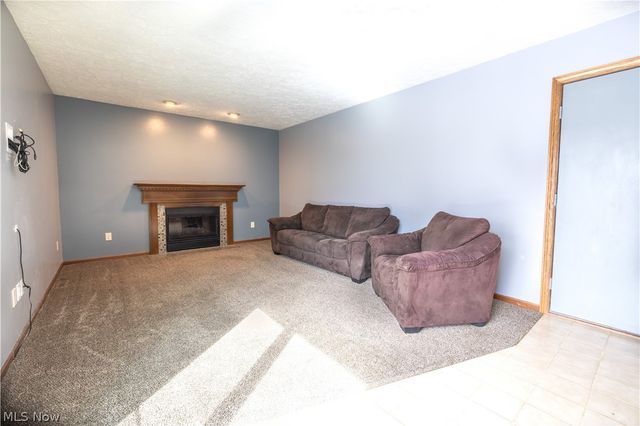 898 Quincy Court, Medina, OH 44256