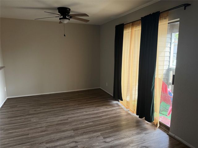 4444 Victory Drive 1208, Houston, TX 77088