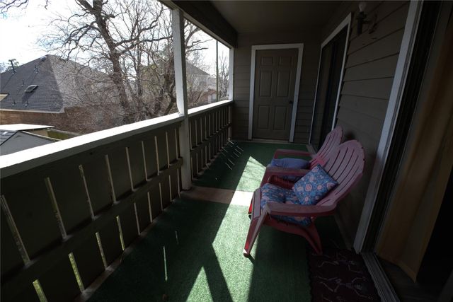 4444 Victory Drive 1208, Houston, TX 77088