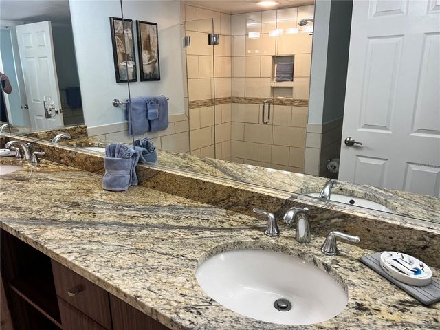 1001 POINT OF ROCKS ROAD 212, Sarasota, FL 34242