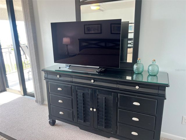 1001 POINT OF ROCKS ROAD 212, Sarasota, FL 34242