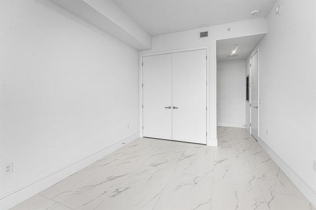 220 Lake Shore Drive 1613, Lake Park, FL 33403