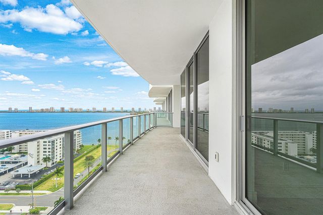 220 Lake Shore Drive 1613, Lake Park, FL 33403