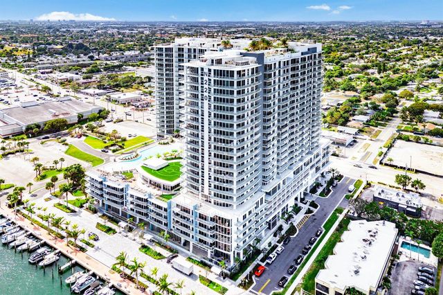 220 Lake Shore Drive 1613, Lake Park, FL 33403