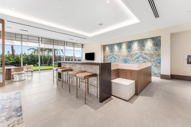 220 Lake Shore Drive 1613, Lake Park, FL 33403