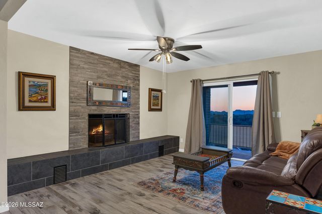 7141 N Camino De Fosforo, Tucson, AZ 85718