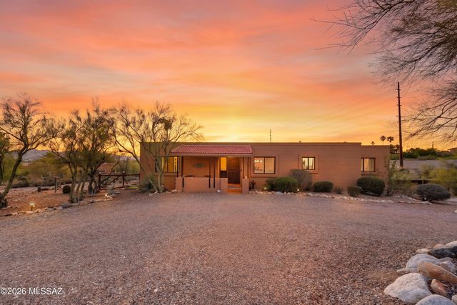 7141 N Camino De Fosforo, Tucson, AZ 85718