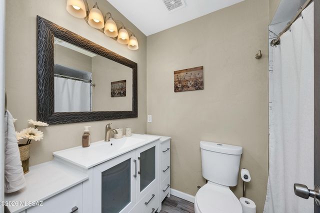 7141 N Camino De Fosforo, Tucson, AZ 85718