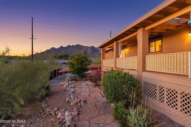 7141 N Camino De Fosforo, Tucson, AZ 85718