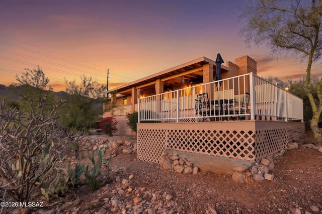 7141 N Camino De Fosforo, Tucson, AZ 85718