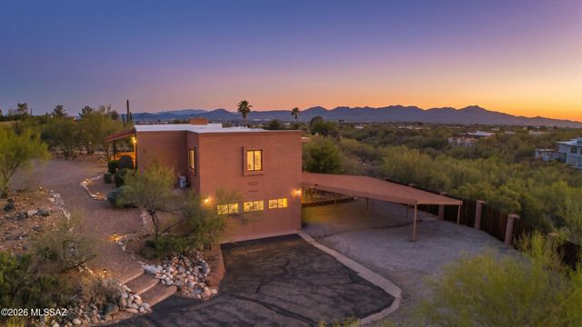 7141 N Camino De Fosforo, Tucson, AZ 85718