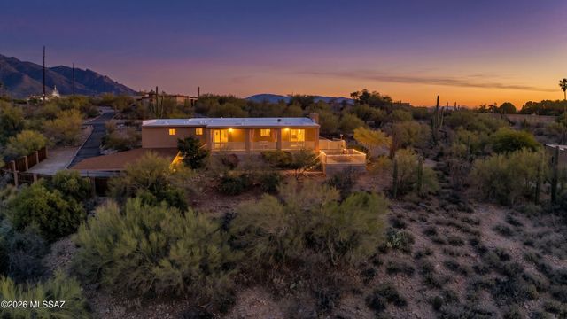 7141 N Camino De Fosforo, Tucson, AZ 85718