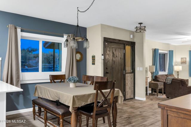 7141 N Camino De Fosforo, Tucson, AZ 85718