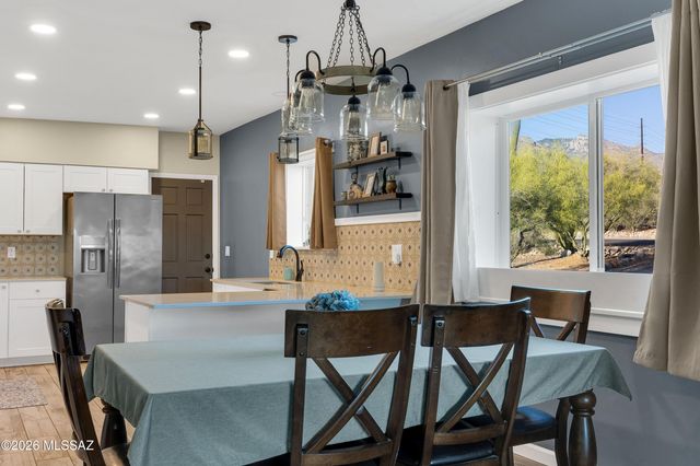 7141 N Camino De Fosforo, Tucson, AZ 85718