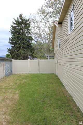 6016 S PAPRIKA CIR, Taylorsville, UT 84129
