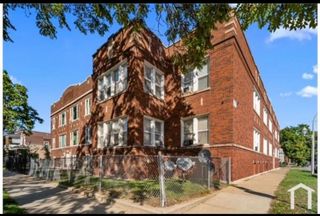 7357 S Saint Lawrence Avenue 1, Chicago, IL 60619