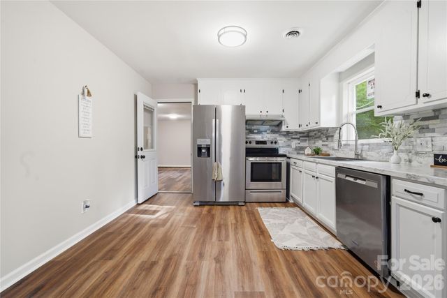 3285 Douglas Way Lane, Lancaster, SC 29720
