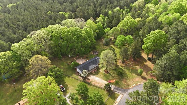 3285 Douglas Way Lane, Lancaster, SC 29720