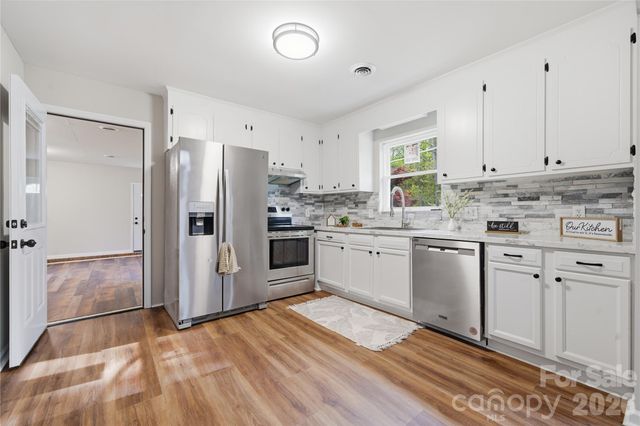 3285 Douglas Way Lane, Lancaster, SC 29720