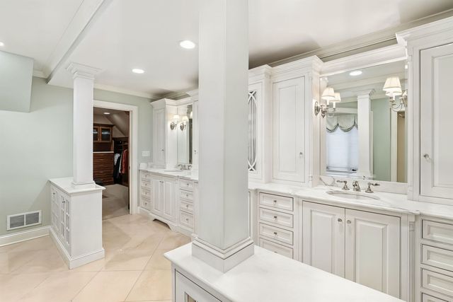 940 Mount Vernon Avenue, Lake Forest, IL 60045