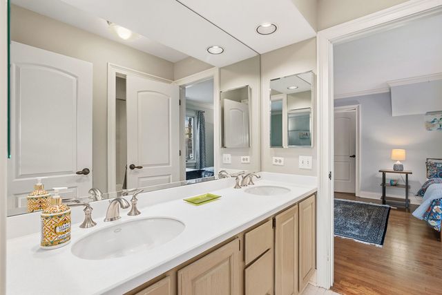 940 Mount Vernon Avenue, Lake Forest, IL 60045